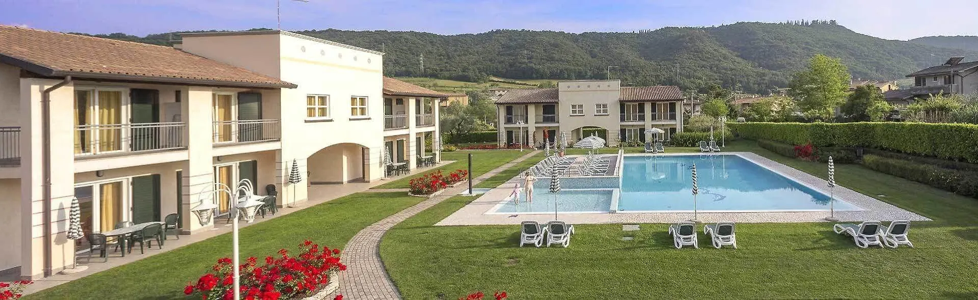 Residence Corte Delle Rose ガルダ アパートホテル