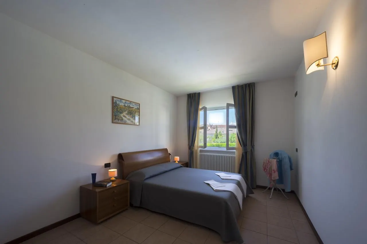 *** Apart Otel Residence Corte Delle Rose Garda  İtalya