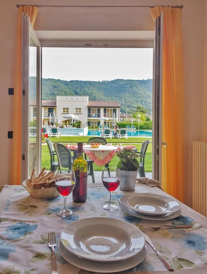 Residence Corte Delle Rose 가르다