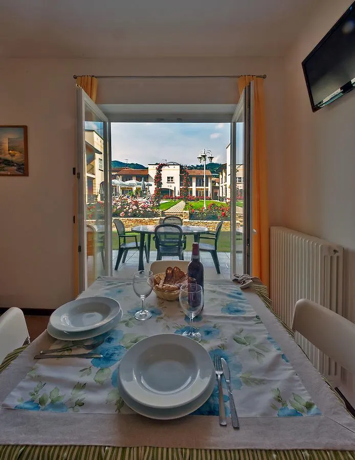 *** Aparthotel Residence Corte Delle Rose Garda  Italy